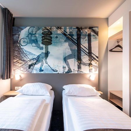 B&B Hotel Muenchen-Olympiapark Екстериор снимка