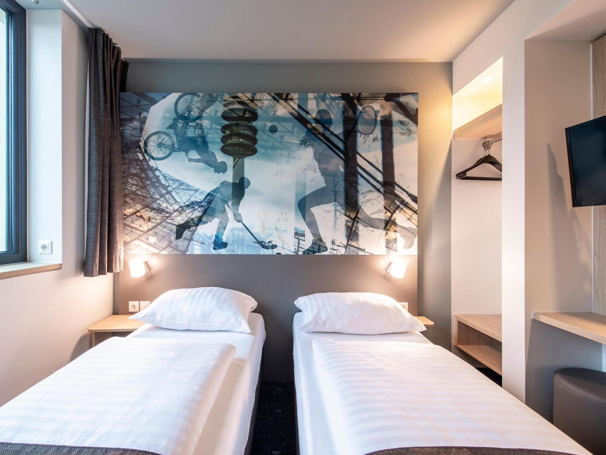 B&B Hotel Muenchen-Olympiapark Екстериор снимка