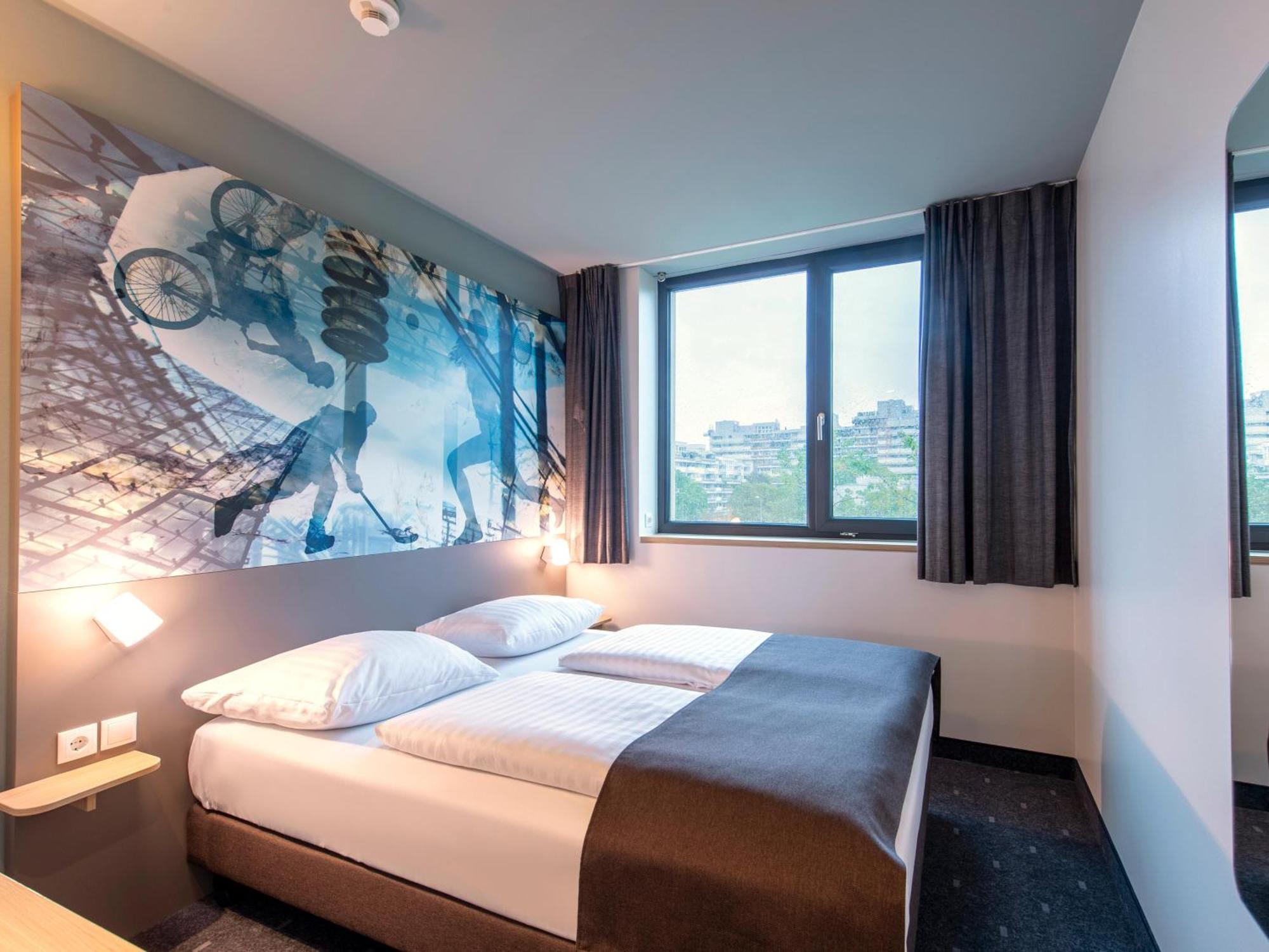 B&B Hotel Muenchen-Olympiapark Екстериор снимка