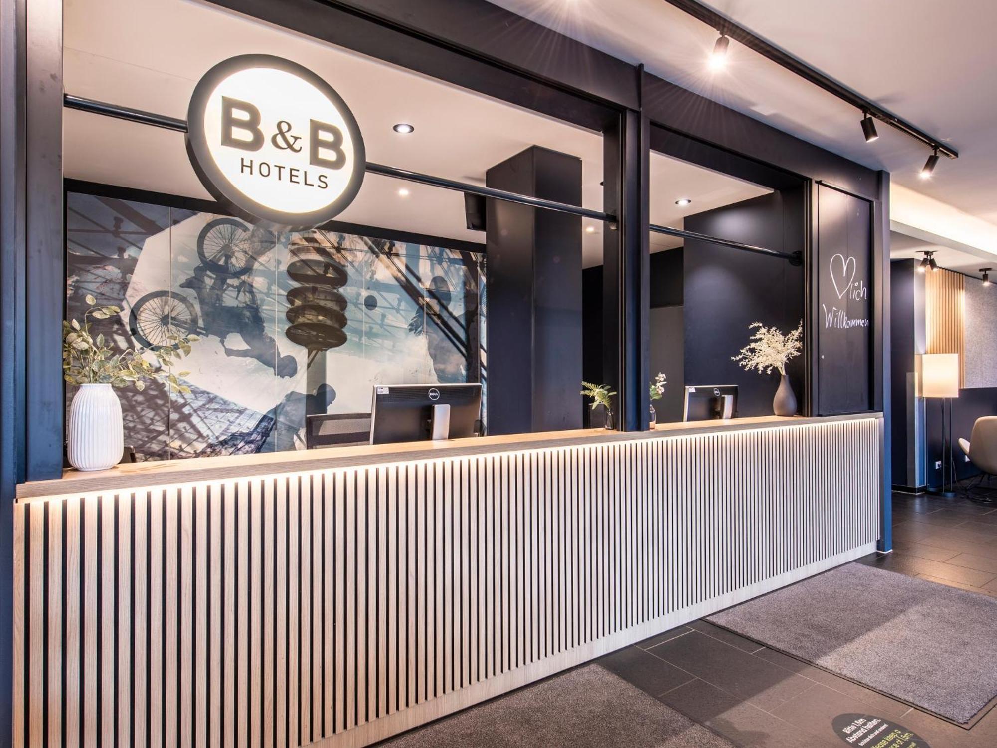 B&B Hotel Muenchen-Olympiapark Екстериор снимка