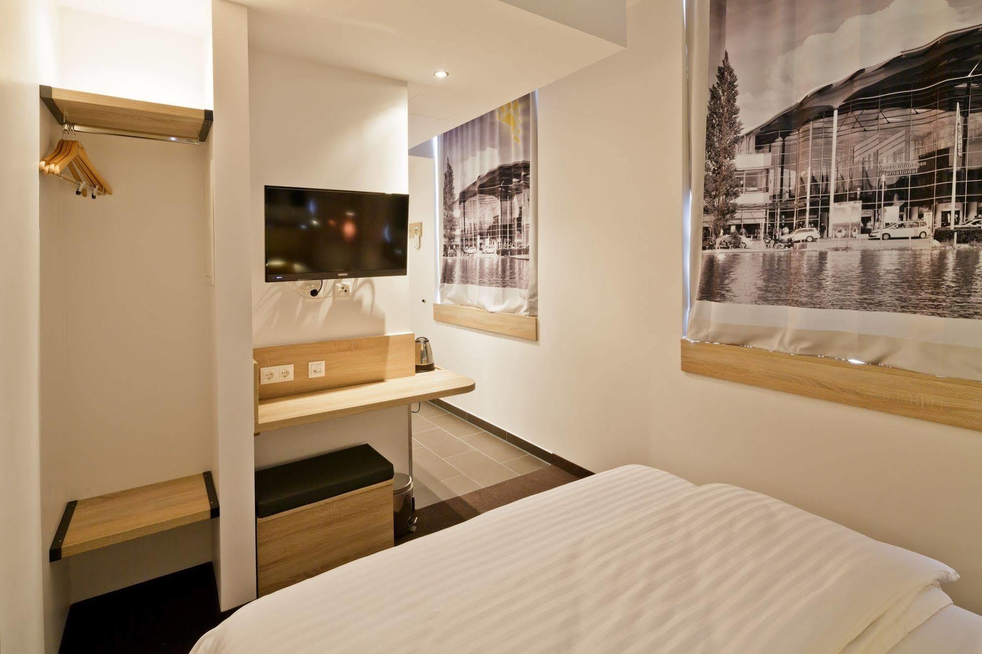 B&B Hotel Muenchen-Olympiapark Екстериор снимка
