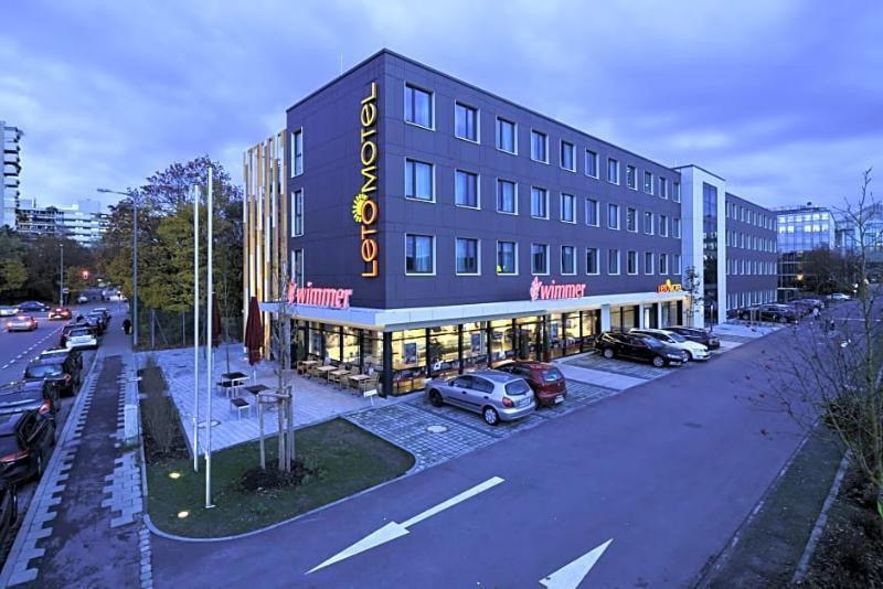 B&B Hotel Muenchen-Olympiapark Екстериор снимка
