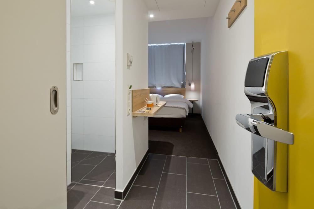 B&B Hotel Muenchen-Olympiapark Екстериор снимка