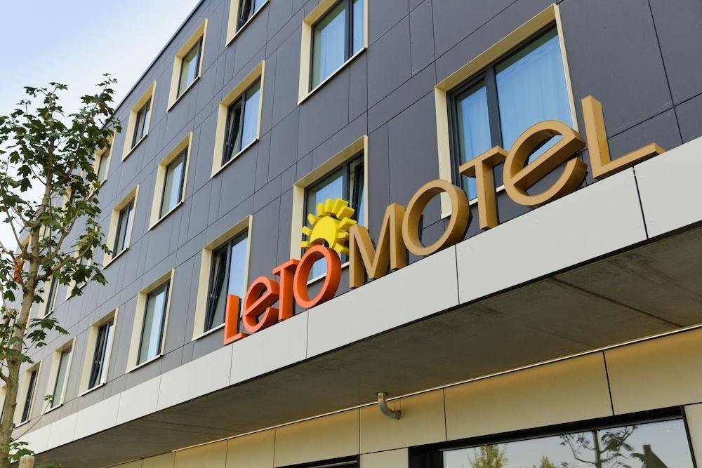 B&B Hotel Muenchen-Olympiapark Екстериор снимка