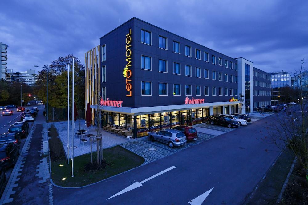 B&B Hotel Muenchen-Olympiapark Екстериор снимка